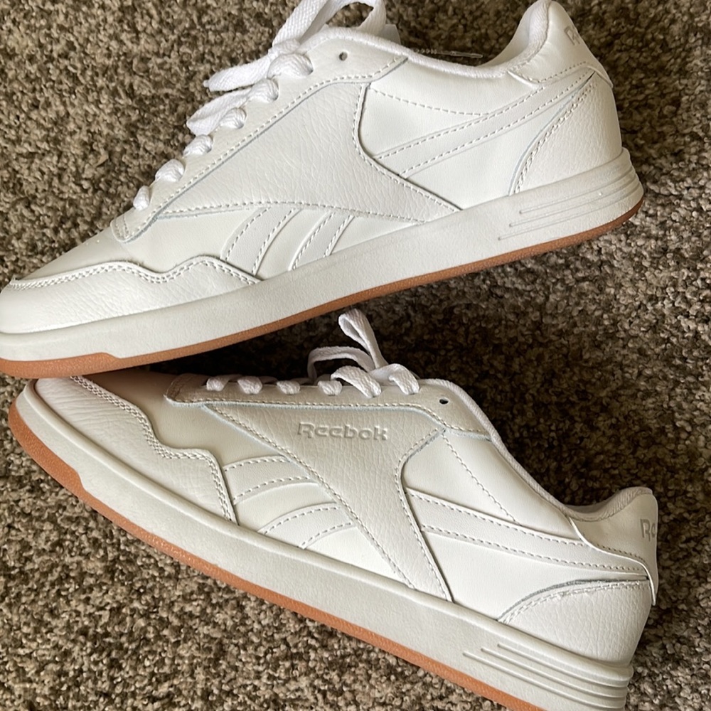 Reebok Sneakers in WHITE